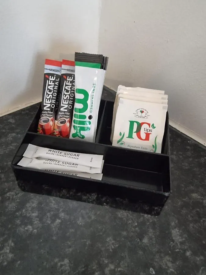 City Centre Studio 3 With Kitchenette, Free Wifi And Smart Tv With Netflix By Yoko Property Middlesbrough 0*,  United Kingdom